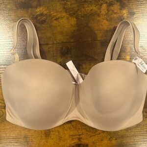 VS 34DDD Strapless/Adjustable Bra